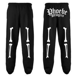 Phoebe Bridgers sweatpants